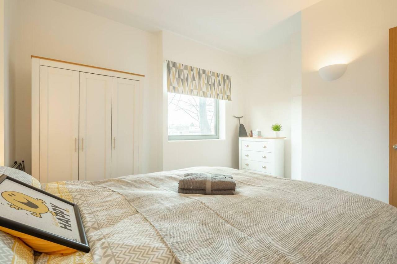 Central Bedford: Two Bedrooms, Breakfast Basket Dış mekan fotoğraf